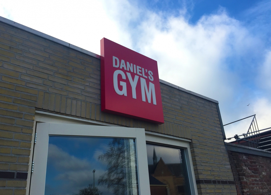 Daniel's Gym - Textielframes + Lichtbak
